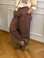 Carica l'immagine nel visualizzatore di Gallery, Pantalone Crop LOLA - JEANS MATTONE
