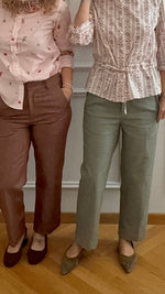 Carica l'immagine nel visualizzatore di Gallery, Pantalone BLANCA - JEANS VERDE SALVIA
