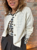 Carica l'immagine nel visualizzatore di Gallery, Cardigan ABBRACCIO - Bianco Polare
