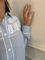 Carica l'immagine nel visualizzatore di Gallery, Camicia CLELIA - AZZURRO
