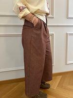 Carica l'immagine nel visualizzatore di Gallery, Pantalone Crop LOLA - JEANS MATTONE
